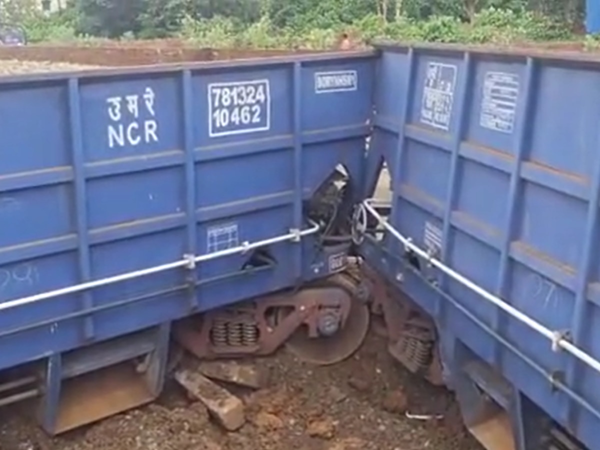 Major railway accident in Barharwa sahibganj