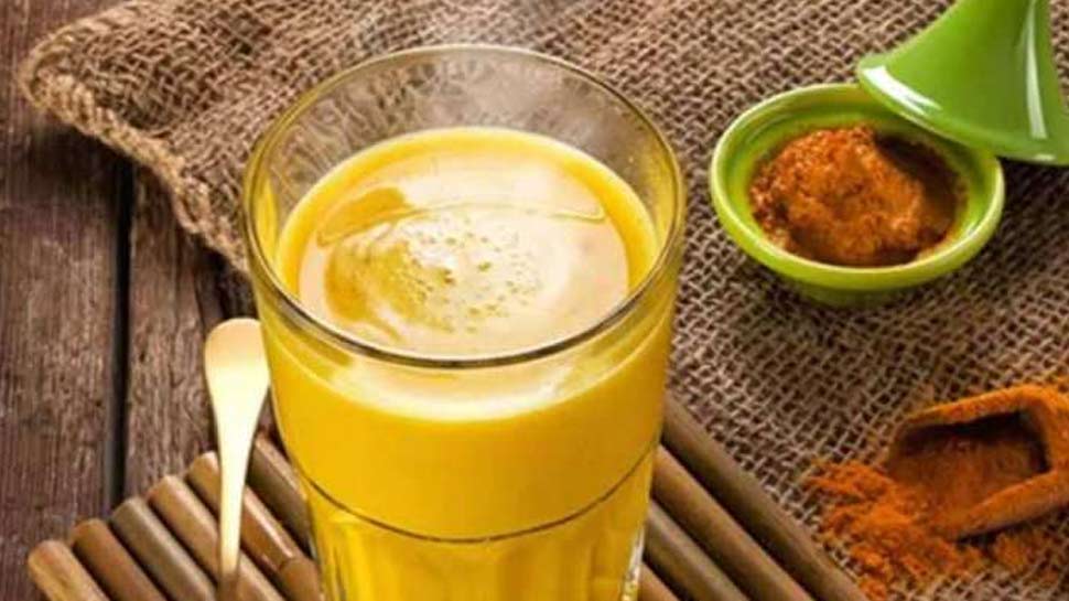Weight Loss: पेट बाहर निकलने से हैं परेशान? रात को नींद लेने से पहले पिएं ये 2 ड्रिंक्स, मिलेगी फ्लैट टमी...