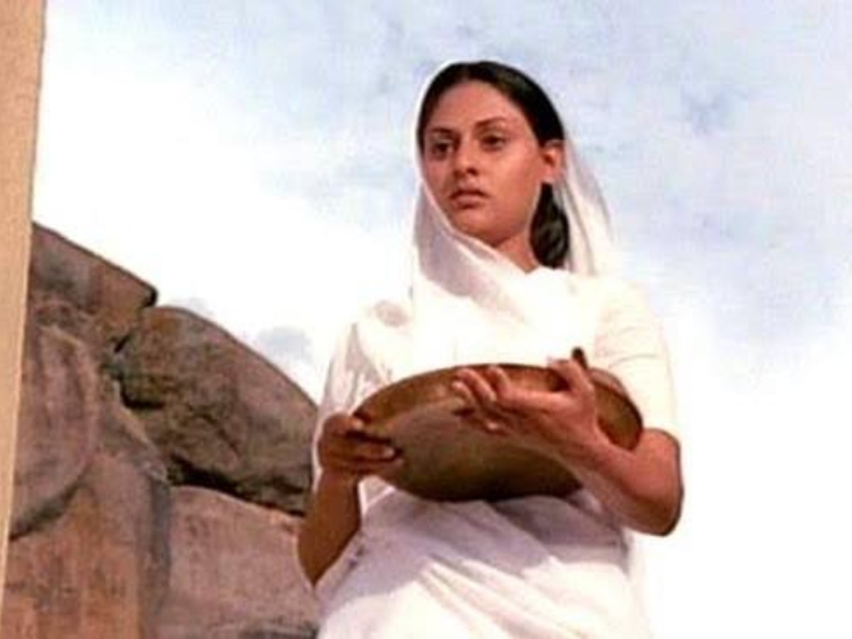 याद है शोले की विधवा राधा....2 घंटा 42 मिनट की फिल्म में बोलीं सबसे कम, 50 साल बाद वजह का खुलासा