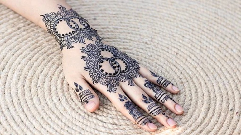 karwa chauth latest mehndi design 2021