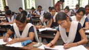 शिक्षा और रोज़गार की बढ़ती दूरी शिक्षा और रोज़गार की बढ़ती दूरी