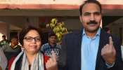 राजस्थान: परिवार के साथ मतदान करने पहुंचे मुख्य निर्वाचन अधिकारी राजस्थान: परिवार के साथ मतदान करने पहुंचे मुख्य निर्वाचन अधिकारी