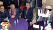 विजय बहुगुणा की डिनर पार्टी से उत्तराखंड की राजनीति का पारा गर्म, क्या लोकसभा में ठोकेंगे ताल! विजय बहुगुणा की डिनर पार्टी से उत्तराखंड की राजनीति का पारा गर्म, क्या लोकसभा में ठोकेंगे ताल!