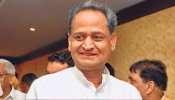 अलवर दुष्कर्म मामले में एक्शन मोड में सीएम अशोक गहलोत, एयरपोर्ट पर की अधिकारियों के साथ बैठक अलवर दुष्कर्म मामले में एक्शन मोड में सीएम अशोक गहलोत, एयरपोर्ट पर की अधिकारियों के साथ बैठक