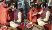 रक्षा बंधनः साध्वी निरंजन ज्योति ने मुख्तार अब्बास नकवी को बांधी राखी रक्षा बंधनः साध्वी निरंजन ज्योति ने मुख्तार अब्बास नकवी को बांधी राखी