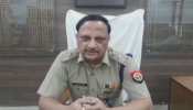 ट्रैफिक पुलिस ने बोनट पर डंडा मार रुकवाई कार, हुई बहस, चालक की मौत ट्रैफिक पुलिस ने बोनट पर डंडा मार रुकवाई कार, हुई बहस, चालक की मौत