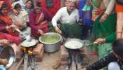 ग्वालियर: महंगाई के विरोध में सड़क पर चूल्हा बनाकर महिलाओं ने तले पकौड़े ग्वालियर: महंगाई के विरोध में सड़क पर चूल्हा बनाकर महिलाओं ने तले पकौड़े