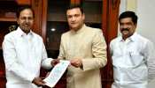 हैदराबाद के सिंहवाहिनी मंदिर को लेकर तेलंगाना के CM से मिले ओवैसी, कर डाली ये बड़ी मांग हैदराबाद के सिंहवाहिनी मंदिर को लेकर तेलंगाना के CM से मिले ओवैसी, कर डाली ये बड़ी मांग