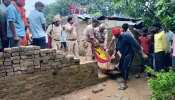 देवरिया नरसंहार: &#039;भाई ने कहा था बर्थडे गिफ्ट लाना, लौटा तो उसकी लाश मिली&#039;...मृतक के बेटे का रूह कंपा देने वाला बयान
