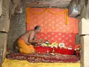Gyanvapi: ज्ञानवापी के व्यास तहखाने में किसकी पूजा होती है, जानें 200 साल से कौन कर रहा पूजा?