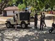 Jharkhand News: PLFI नक्सलियों को पुलिस ने हथियार के साथ किया गिरफ्तार