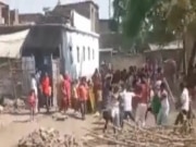 Bihar News: विवादित जमीन पर लगे पेड़ से बेल तोड़ने को लेकर मारपीट, दो पक्षों में जमकर चला लाठी डंडा