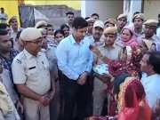 1 lakh 51 thousand for marriage paid by churu sp for sanitation worker daughter