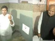 Jalore Lok Sabha chunav Vaibhav cast his vote with his wife and father Ashok Gehlot