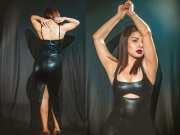 Actress Avneet Kaur latest black outfit is wreaking havoc On internet