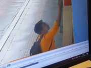 CM केजरीवाल पर धमकी भरे मैसेज लिखने वाला अंकित गिरफ्तार, देखें- दिल्ली मेट्रो का CCTV