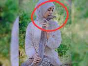 King Cobra video woman caught black snake and kissed it