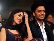 Genelia Dsouza met Riteish Deshmukh at airport know couple cute love story letters and roses