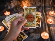 Tarot Rashifal: अपने गुस्से और जलन पर काबू रखें इस राशि के लोग, अनावश्यक विवादों से बचे कन्या राशि, जानें 5 अक्टूबर का  टैरो राशिफल 