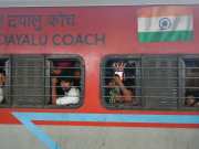 Indian Railways: ट्रेन लेट या कैंसिल हो गई को कैसे पाएं टिकट का पूरा रिफंड? जानें आसान तरीका