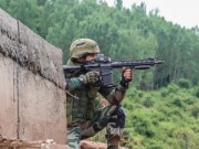 Sig Sauer-716 और AK-203 में से किसमें ज्यादा दम, भारतीय सेना के लिए कौनसी है अधिक फायदेमंद