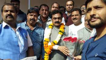 'BJP को विज्ञापन वाली सरकार कहने वाली कांग्रेस खुद कर रही कर्ज माफी का प्रचार:' राकेश सिंह 'BJP को विज्ञापन वाली सरकार कहने वाली कांग्रेस खुद कर रही कर्ज माफी का प्रचार:' राकेश सिंह
