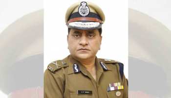 यूपी के DGP का पुलिसकर्मियों को निर्देश, 'प्रत्याशी या दल से न उपहार लें, न प्रचार करें' यूपी के DGP का पुलिसकर्मियों को निर्देश, 'प्रत्याशी या दल से न उपहार लें, न प्रचार करें'