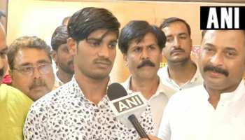 दिग्विजय सिंह पर 'सर्जिकल स्ट्राइक' करने वाले युवक ने अब कही ये बात दिग्विजय सिंह पर 'सर्जिकल स्ट्राइक' करने वाले युवक ने अब कही ये बात