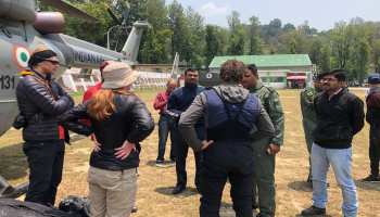 उत्तराखंड: नंदा देवी में पर्वतारोहियों के रेस्क्यू का आज छठा दिन, 8 लोग लापता, 5 शव देखे गए उत्तराखंड: नंदा देवी में पर्वतारोहियों के रेस्क्यू का आज छठा दिन, 8 लोग लापता, 5 शव देखे गए