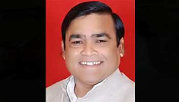 MP: गाय और भैंस के परिवहन के लिए लेना होगा सरकार से अनुज्ञा पत्र- लाखन सिंह MP: गाय और भैंस के परिवहन के लिए लेना होगा सरकार से अनुज्ञा पत्र- लाखन सिंह