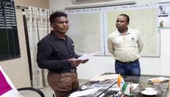 राजनांदगांव कांग्रेस जिलाध्यक्ष ने दी डॉक्टर को धमकी, बोले- 'तुम्हे बस्तर भिजवाऊंगा' राजनांदगांव कांग्रेस जिलाध्यक्ष ने दी डॉक्टर को धमकी, बोले- 'तुम्हे बस्तर भिजवाऊंगा'