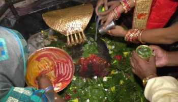 UP: महराजगंज का यह पंचमुखी शिव मंदिर इस कारण से कहलाता है पूर्वोत्तर का बाबा धाम UP: महराजगंज का यह पंचमुखी शिव मंदिर इस कारण से कहलाता है पूर्वोत्तर का बाबा धाम