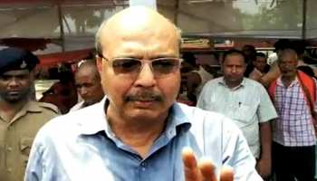 बिहार: अशोकधाम में भगदड़ के बाद DM ने कहा- 'उपवास से हुई श्रद्धालु की मौत' बिहार: अशोकधाम में भगदड़ के बाद DM ने कहा- 'उपवास से हुई श्रद्धालु की मौत'