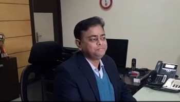 अजमेर में ट्रांसपोर्ट व्यवसाइयों ने जिला प्रशासन पर जल्दबाजी में शिफ्टिंग का लगाया आरोप, हड़ताल के दिए संकेत अजमेर में ट्रांसपोर्ट व्यवसाइयों ने जिला प्रशासन पर जल्दबाजी में शिफ्टिंग का लगाया आरोप, हड़ताल के दिए संकेत