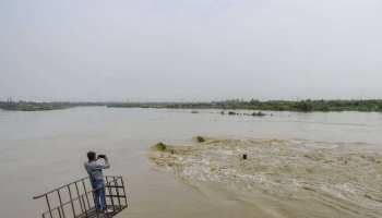 यूपी में केन, बेतवा और यमुना नदी का बढ़ा जलस्तर, बांदा-हमीरपुर में बाढ़ के हालात यूपी में केन, बेतवा और यमुना नदी का बढ़ा जलस्तर, बांदा-हमीरपुर में बाढ़ के हालात