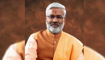यूपी BJP के अध्यक्ष बनने पर स्वतंत्र देव सिंह ने दिया योगी मंत्रिमंडल से इस्तीफा यूपी BJP के अध्यक्ष बनने पर स्वतंत्र देव सिंह ने दिया योगी मंत्रिमंडल से इस्तीफा