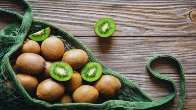 kiwi khane ke fayde know about these amazing health benefits of kiwi 