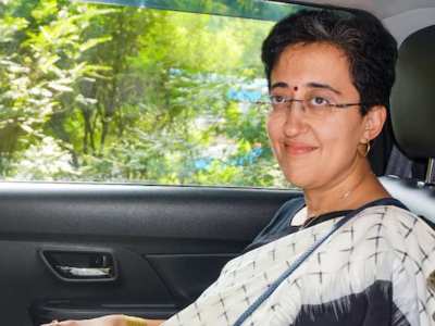 Delhi CM Facilities given to atishi marlena from arvind kejriwal soon monthly salary govt house