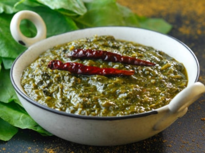 Benefits of eating spinach methi saag in winter season 