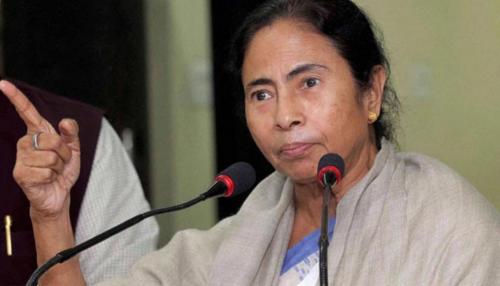 नकदी की कमी से नोटबंदी के दौर की याद आ गई, देश में क्या वित्तीय आपात स्थिति है: ममता नकदी की कमी से नोटबंदी के दौर की याद आ गई, देश में क्या वित्तीय आपात स्थिति है: ममता