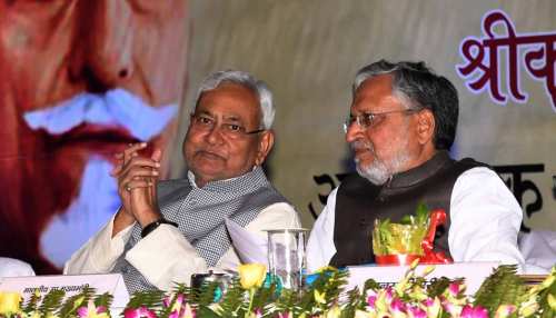 बिहार: NDA में उठे सियासी बवंडर पर सुशील मोदी ने लगाया विराम, नीतीश कुमार को बताया कप्तान बिहार: NDA में उठे सियासी बवंडर पर सुशील मोदी ने लगाया विराम, नीतीश कुमार को बताया कप्तान