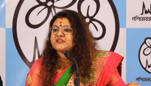 West Bengal में BJP सांसद Saumitra Khan की पत्नी ने थामा TMC का दामन, पति भेजेंगे तलाक का नोटिस West Bengal में BJP सांसद Saumitra Khan की पत्नी ने थामा TMC का दामन, पति भेजेंगे तलाक का नोटिस