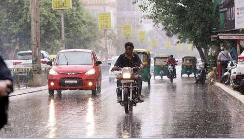 Bihar Weather Update: बिहार में मौसम ने की करवट, इन इलाकों में हो सकती है बारिश Bihar Weather Update: बिहार में मौसम ने की करवट, इन इलाकों में हो सकती है बारिश