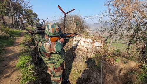 LoC के उस पार बने लॉन्च पैड्स से भागे आतंकी, सिर्फ 108 दहशतगर्द बचे: खुफिया रिपोर्ट LoC के उस पार बने लॉन्च पैड्स से भागे आतंकी, सिर्फ 108 दहशतगर्द बचे: खुफिया रिपोर्ट