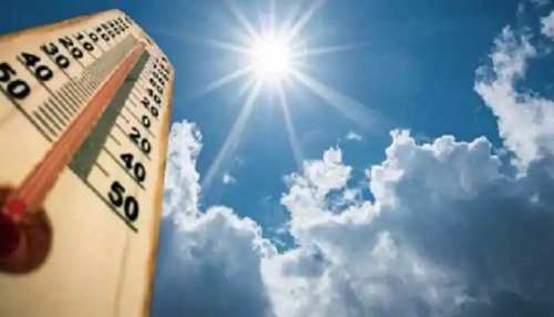 Bihar Weather Update: बिहार में डेहरी रहा सबसे ज्यादा गर्म, 38 डिग्री पहुंचा तापमान Bihar Weather Update: बिहार में डेहरी रहा सबसे ज्यादा गर्म, 38 डिग्री पहुंचा तापमान