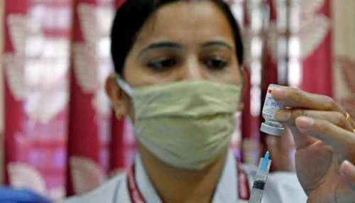 Maharashtra के कई जिलों में Corona Vaccine खत्म होने का राज्य सरकार का दावा, केंद्र ने कही ये बात Maharashtra के कई जिलों में Corona Vaccine खत्म होने का राज्य सरकार का दावा, केंद्र ने कही ये बात