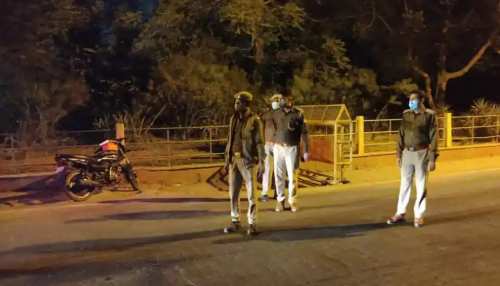 कोरोना: लखनऊ में नाइट कर्फ्यू का ऐलान, UP में 24 घंटे के भीतर 6,023 नए केस आए सामने कोरोना: लखनऊ में नाइट कर्फ्यू का ऐलान, UP में 24 घंटे के भीतर 6,023 नए केस आए सामने