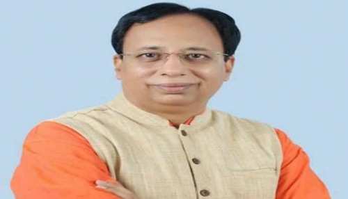 डॉक्टर्स ने खोली व्यवस्था की पोल, तो BJP सांसद ने दी नौकरी छोड़ने की सलाह डॉक्टर्स ने खोली व्यवस्था की पोल, तो BJP सांसद ने दी नौकरी छोड़ने की सलाह