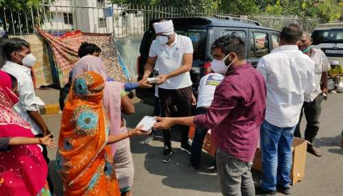 Rajasthan से Delhi गए NSUI के 10 सदस्य, गरीबों के लिए कर रहे भोजन की व्यवस्था Rajasthan से Delhi गए NSUI के 10 सदस्य, गरीबों के लिए कर रहे भोजन की व्यवस्था