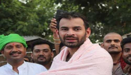 शहाबुद्दीन के बेटे ओसामा का फेक ट्वीट वायरल, तेज प्रताप बोले- विपक्षी अपने मंसूबे में कामयाब नहीं होंगे शहाबुद्दीन के बेटे ओसामा का फेक ट्वीट वायरल, तेज प्रताप बोले- विपक्षी अपने मंसूबे में कामयाब नहीं होंगे